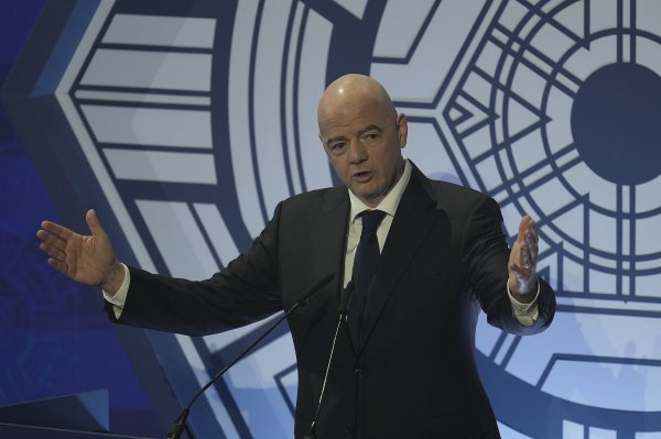 可以加杠杆的炒股软件 记者：FIFA计划实施种族歧视处罚新规，若承认不当行为禁赛可减半